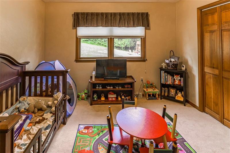425 Old Post Road Prosperity, PA 15329 - Photo 23 of 25