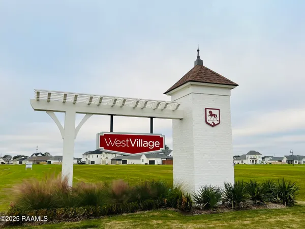 $324,800 | 224 Trail Pointe Drive, Scott, LA 70583