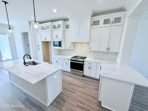 $324,800 | 224 Trail Pointe Drive, Scott, LA 70583