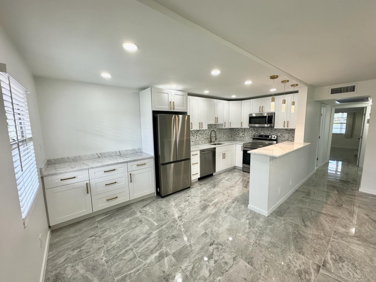 1018 Cornwall East, Unit 1018 Boca Raton, FL 33434 - Photo 1 of 32 Photo 1