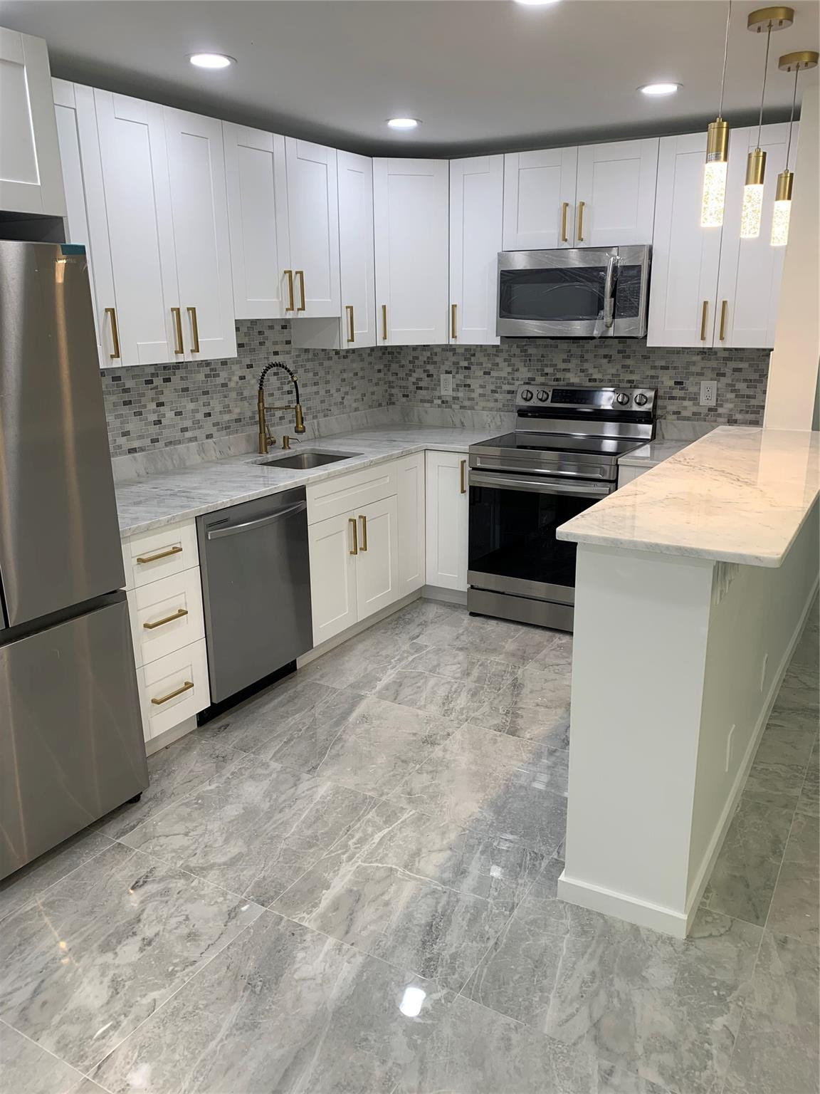 1018 Cornwall East, Unit 1018 Boca Raton, FL 33434 - Photo 11 of 32 Photo 11