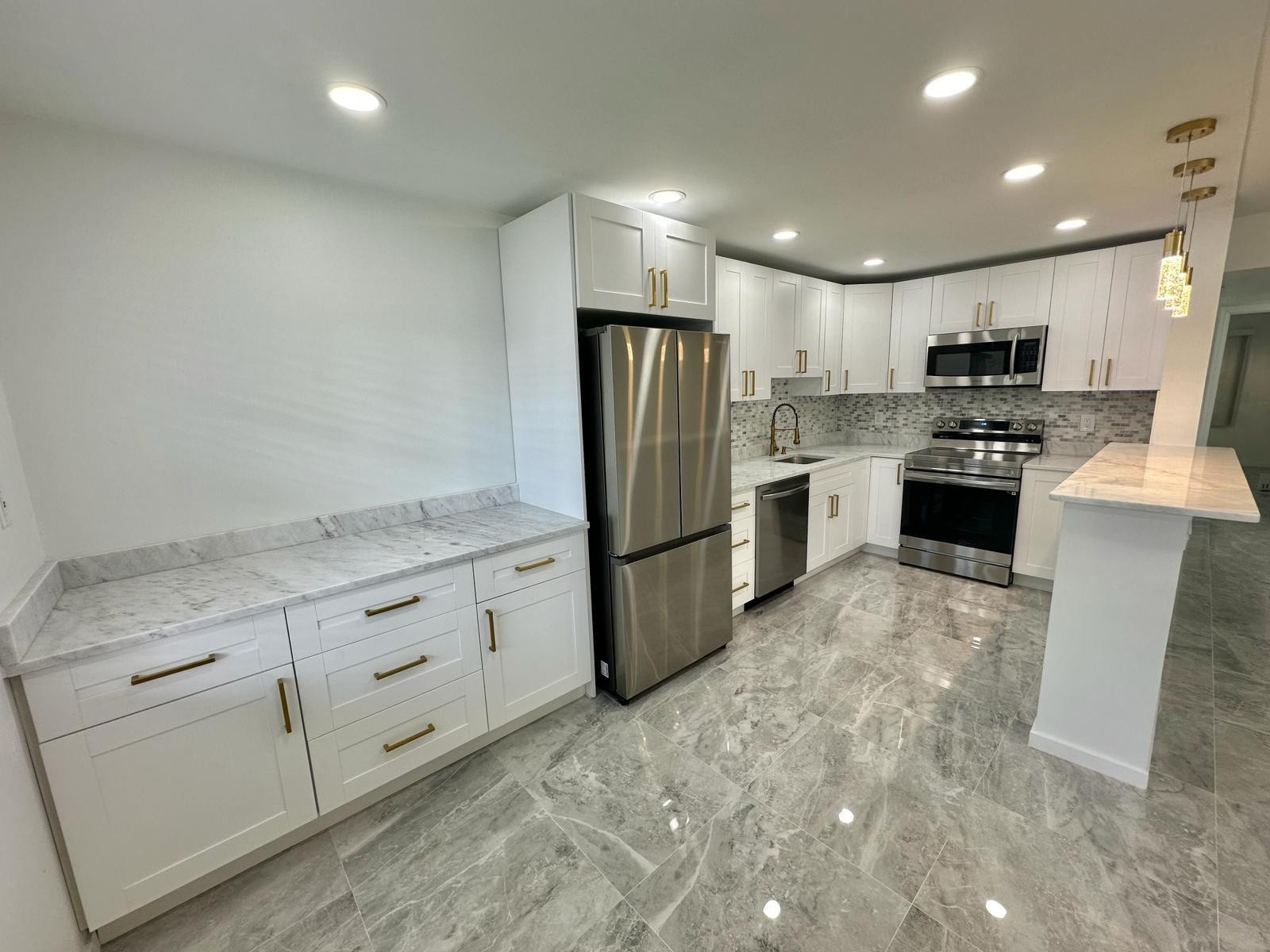 1018 Cornwall East, Unit 1018 Boca Raton, FL 33434 - Photo 2 of 32 Photo 2