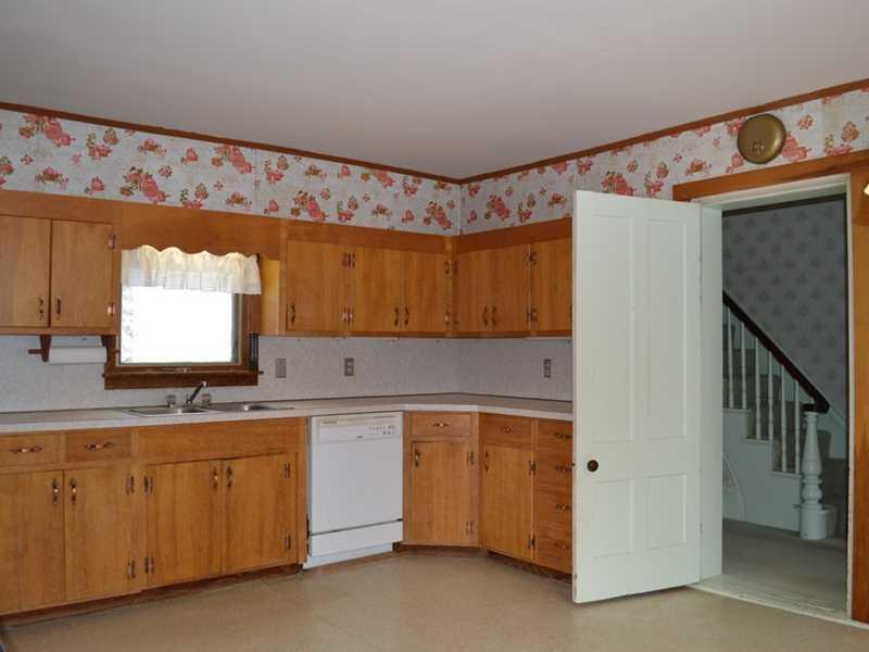 88 Peabody Road Harpswell, ME 04079 - Photo 8 of 35 Kitchen.