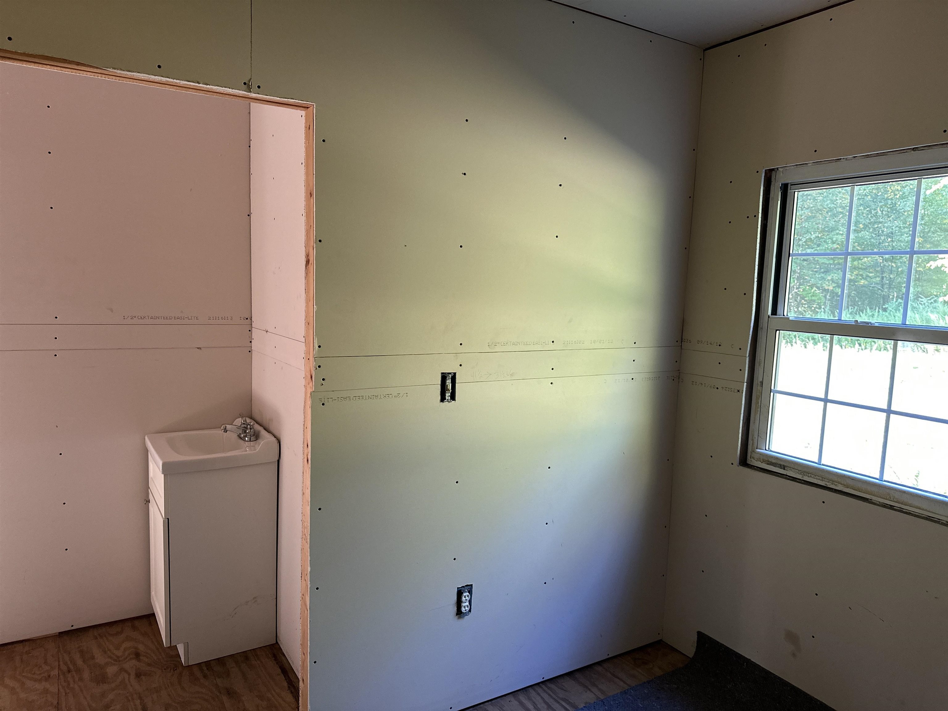 81 Parish Hill Road Newfane, VT 05351 - Photo 12 of 59