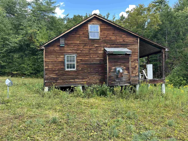 $275,000 | 81 Parish Hill Road, Newfane, VT 05351