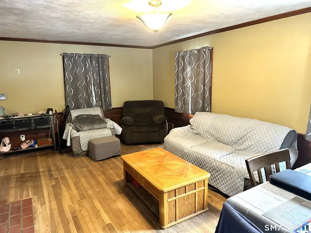 $297,000 | 28 Glendale Ave Exn, Berlin, CT 06037