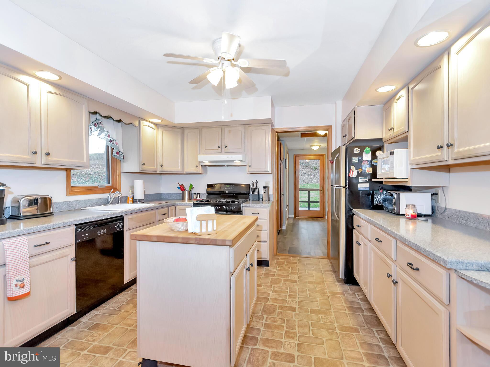 363 Kirks Mill Road Nottingham, PA 19362 - Photo 8 of 26