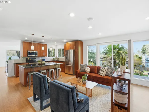 $865,000 | 4148 Southwest 43rd Avenue, Portland, OR 97221