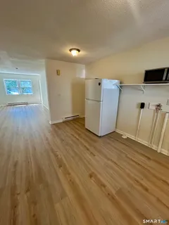 $1,600 | 22 Spring Street, Unit B, Killingly, CT 06239