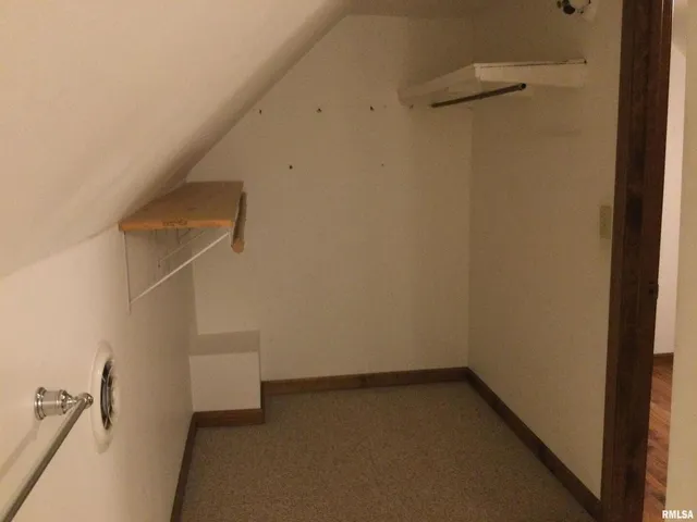 $99,999 | 203 East Whitlock Street, Jonesboro, IL 62952