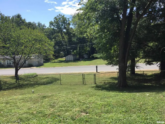 $99,999 | 203 East Whitlock Street, Jonesboro, IL 62952