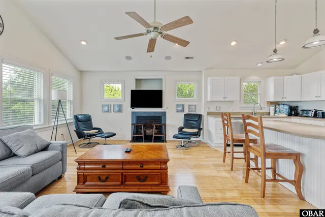 $685,000 | 759 Ridge Point Drive, Corolla, NC 27927