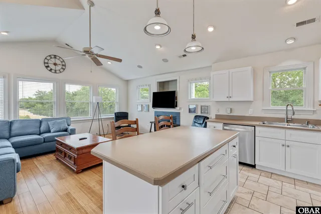$685,000 | 759 Ridge Point Drive, Corolla, NC 27927