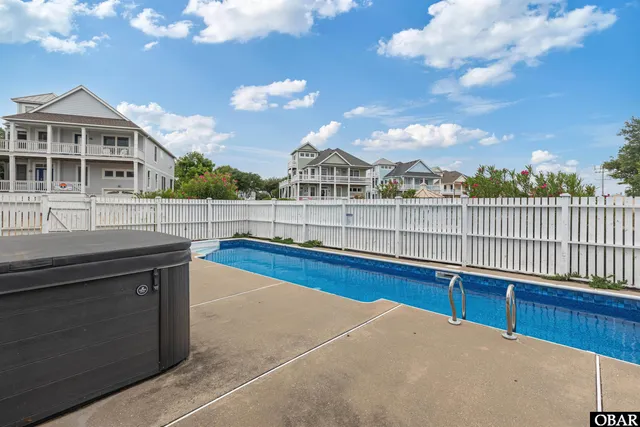 $685,000 | 759 Ridge Point Drive, Corolla, NC 27927