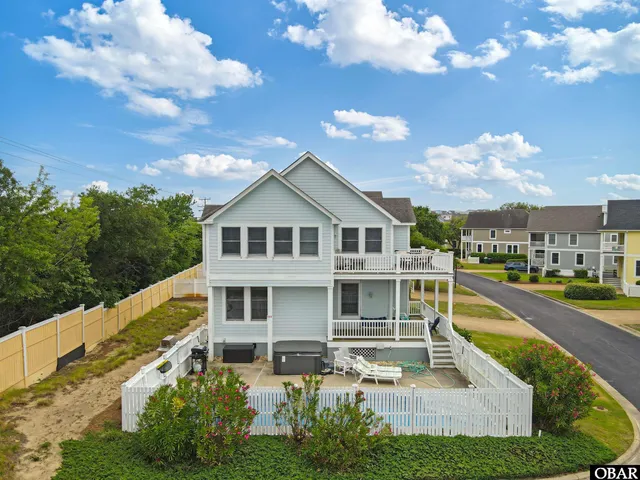 $685,000 | 759 Ridge Point Drive, Corolla, NC 27927