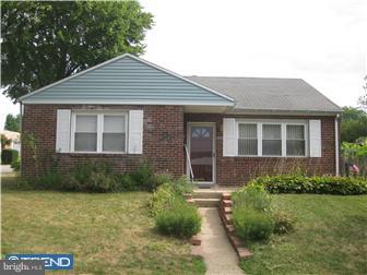 655 Rennard Street Philadelphia, PA 19116 - Photo 1 of 9 Exterior Front