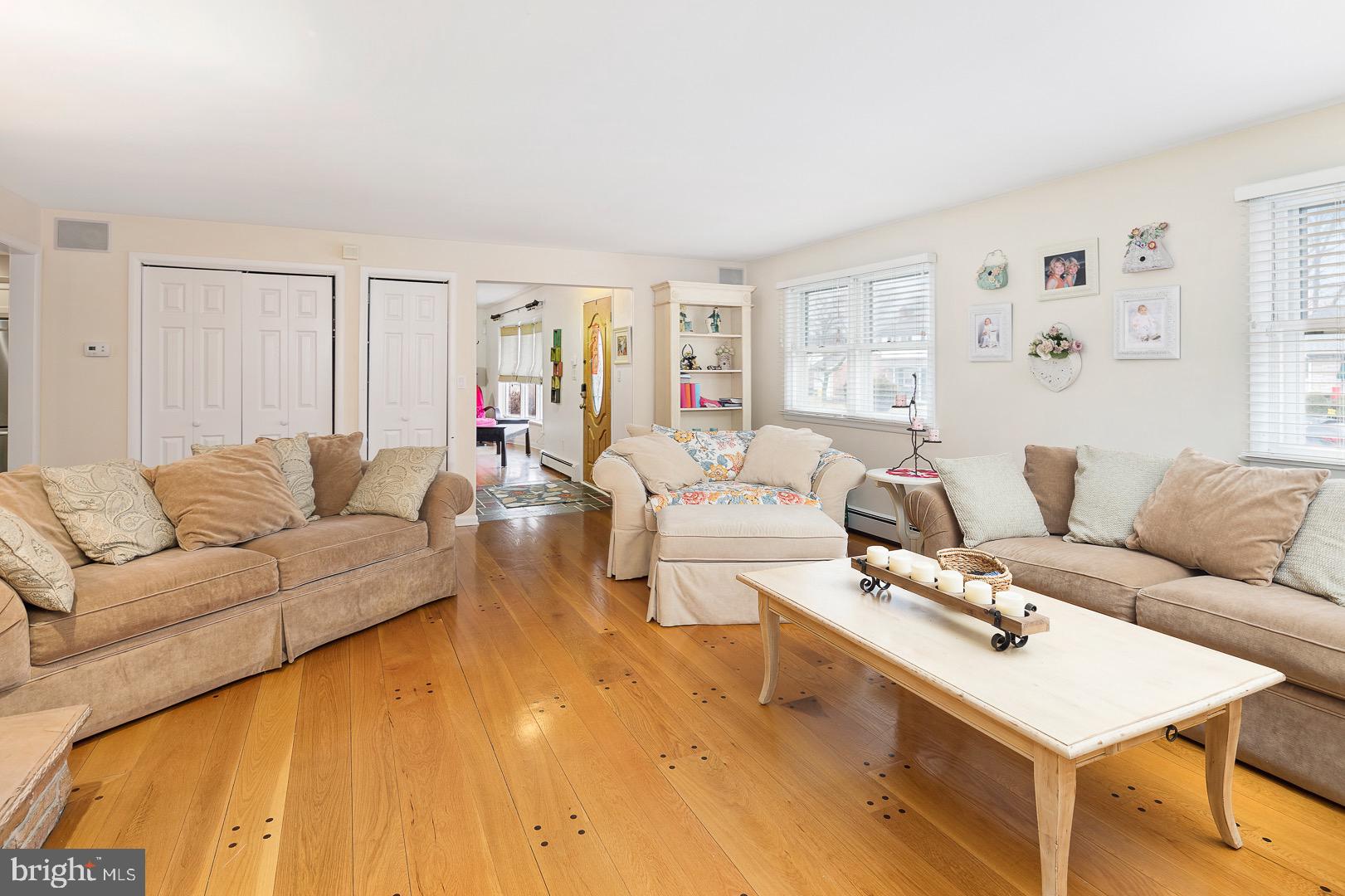 21 Cold Spring Road Hamilton, NJ 08619 - Photo 8 of 32
