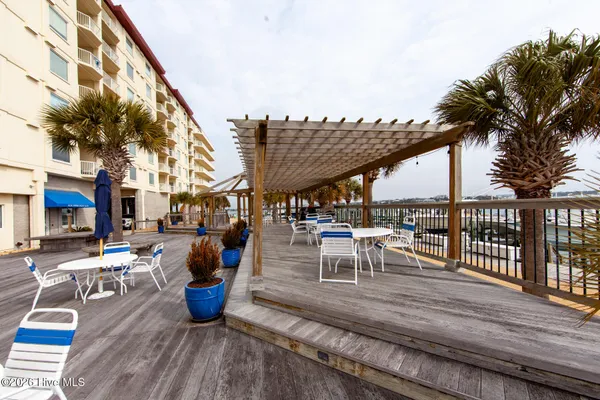 $715,000 | 100 Olde Towne Yacht Club Drive, Unit 713, Beaufort, NC 28516