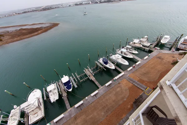 $715,000 | 100 Olde Towne Yacht Club Drive, Unit 713, Beaufort, NC 28516