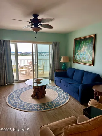 $715,000 | 100 Olde Towne Yacht Club Drive, Unit 713, Beaufort, NC 28516