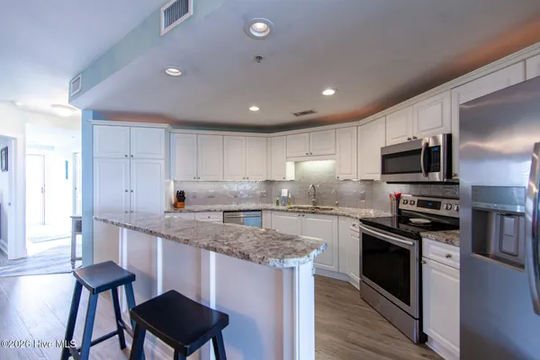 $715,000 | 100 Olde Towne Yacht Club Drive, Unit 713, Beaufort, NC 28516