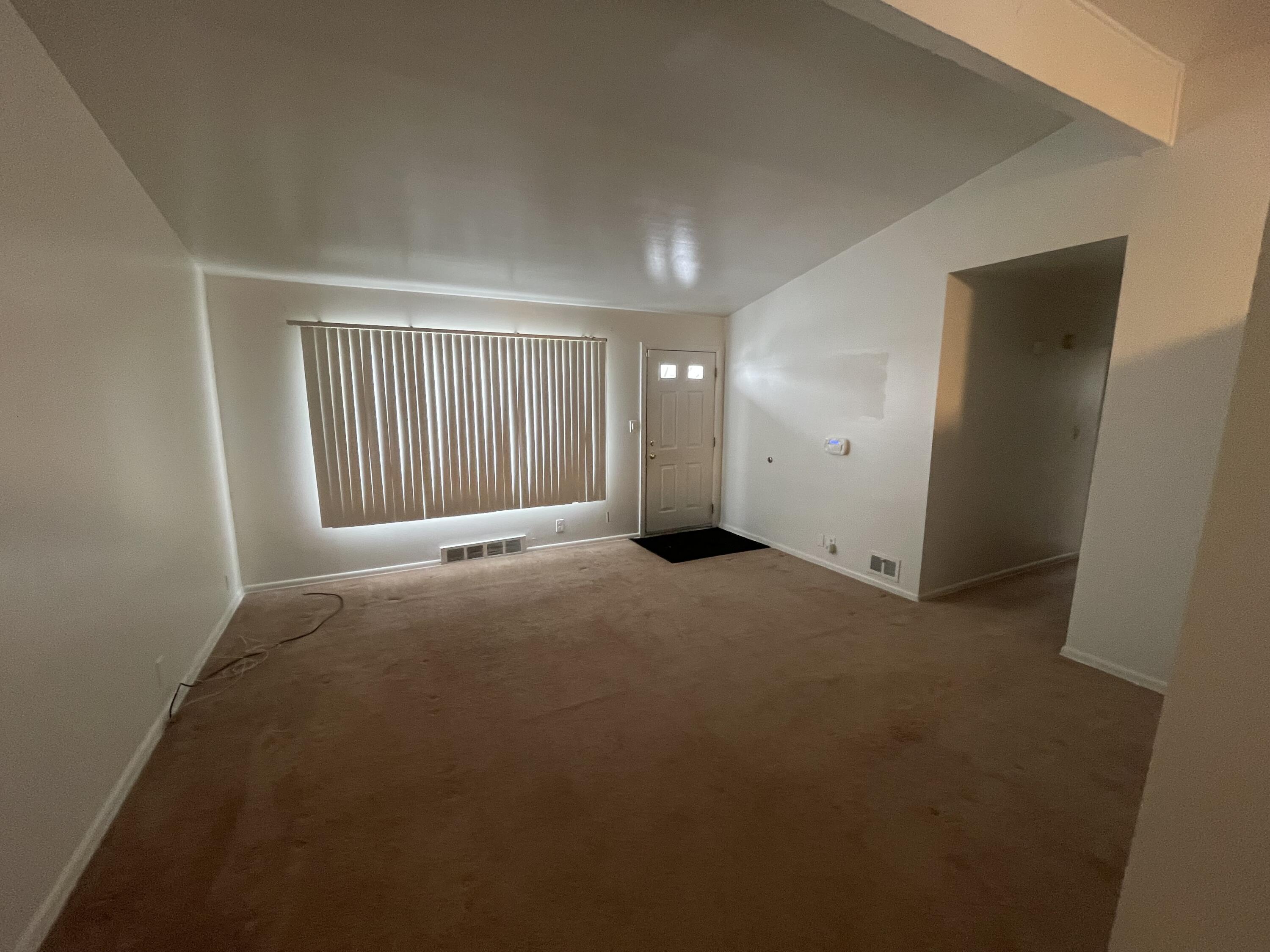 3716 Lynn Street Flint, MI 48503 - Photo 6 of 21 IMG_7671