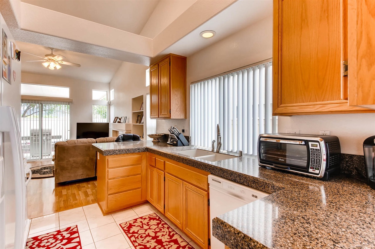 4849 Lake Shore Place Fallbrook, CA 92028 - Photo 5 of 25