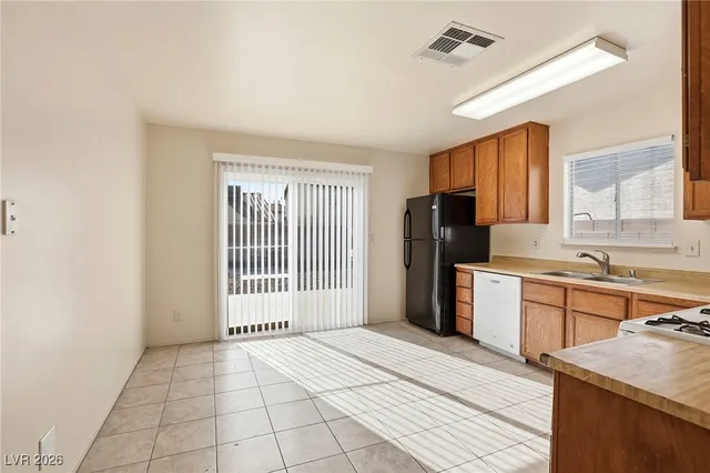 $1,750 | 6725 Reggie Circle, Las Vegas, NV 89107