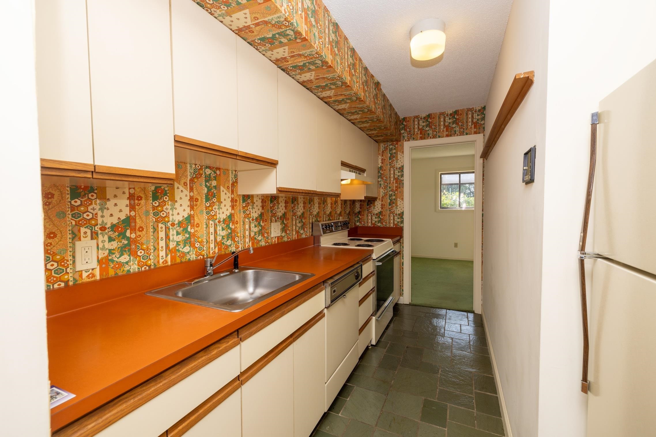 411 Locust Hill Road, Unit 411 Shelburne, VT 05482 - Photo 7 of 33 Gallery Image 7