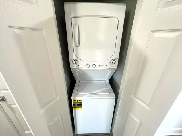 $1,695 | 9710 Tuffly Street, Unit B, Houston, TX 77029