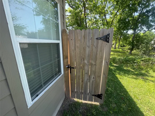 $1,695 | 9710 Tuffly Street, Unit B, Houston, TX 77029