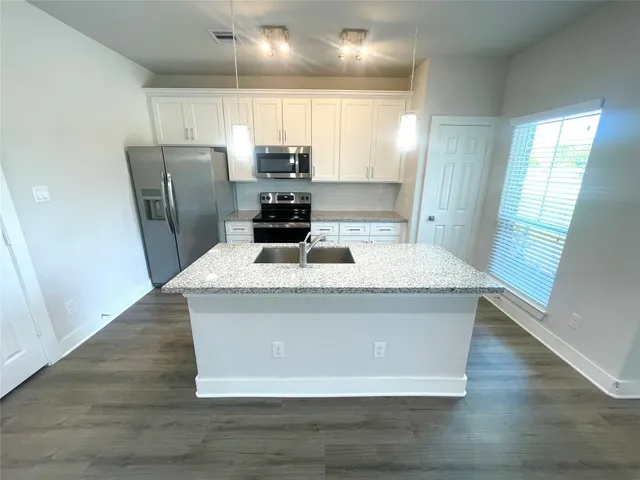 $1,695 | 9710 Tuffly Street, Unit B, Houston, TX 77029