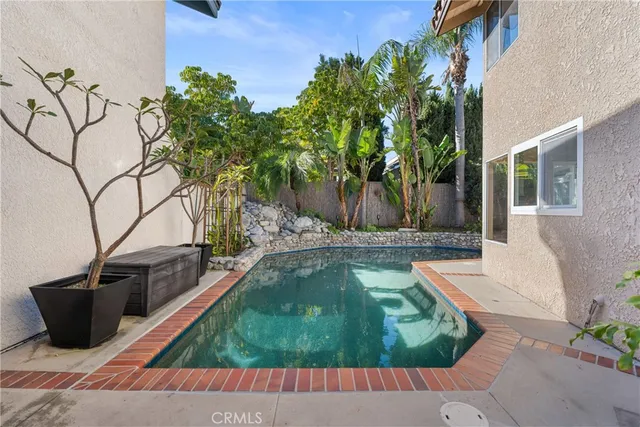 $1,300,000 | 5 St Croix, Laguna Niguel, CA 92677