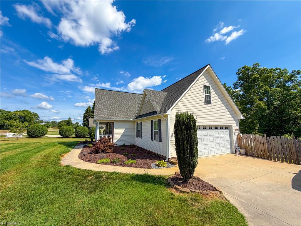 781 Hebron Church Road Winston-Salem, NC 27107 - Photo 4 of 27