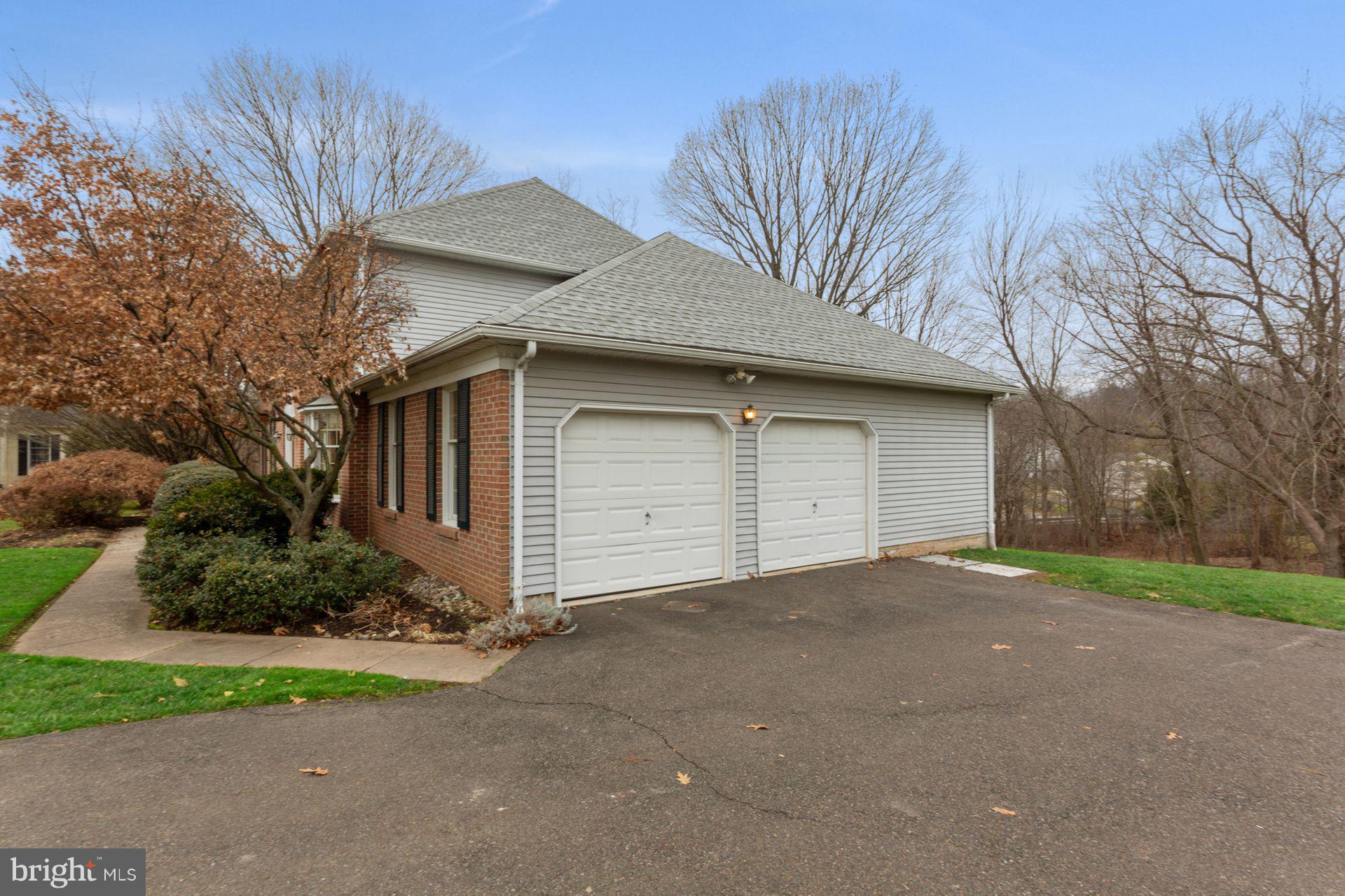 704 Signal Hill Road Dresher, PA 19025 - Photo 3 of 33 2 Car Garage