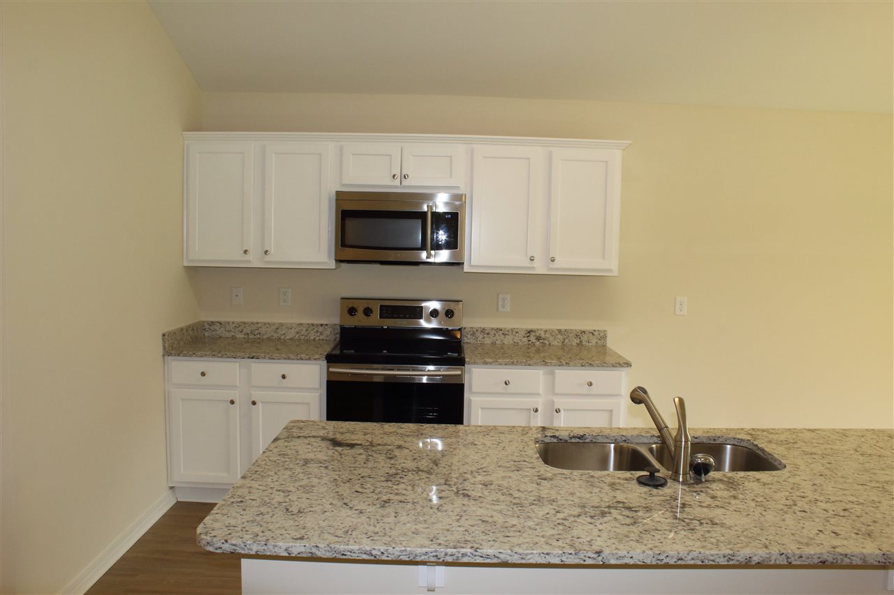 22660 Ridgewood Drive Robertsdale, AL 36567 - Photo 6 of 29