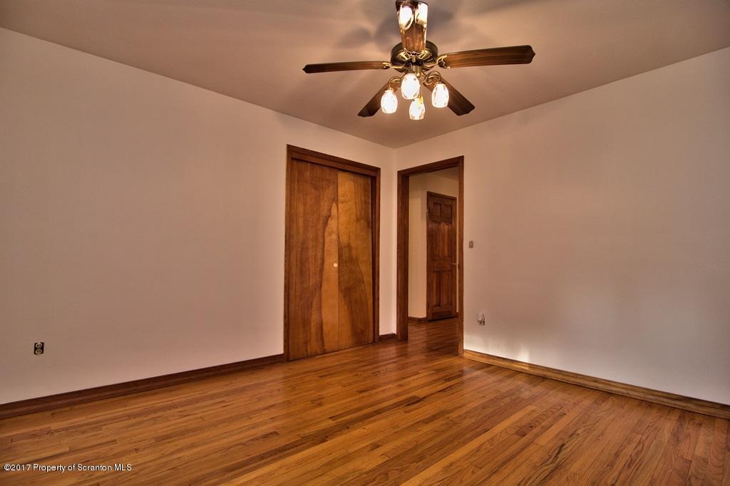 407 Blue Shutters Road Moscow, PA 18444 - Photo 22 of 39 Gallery Image 22