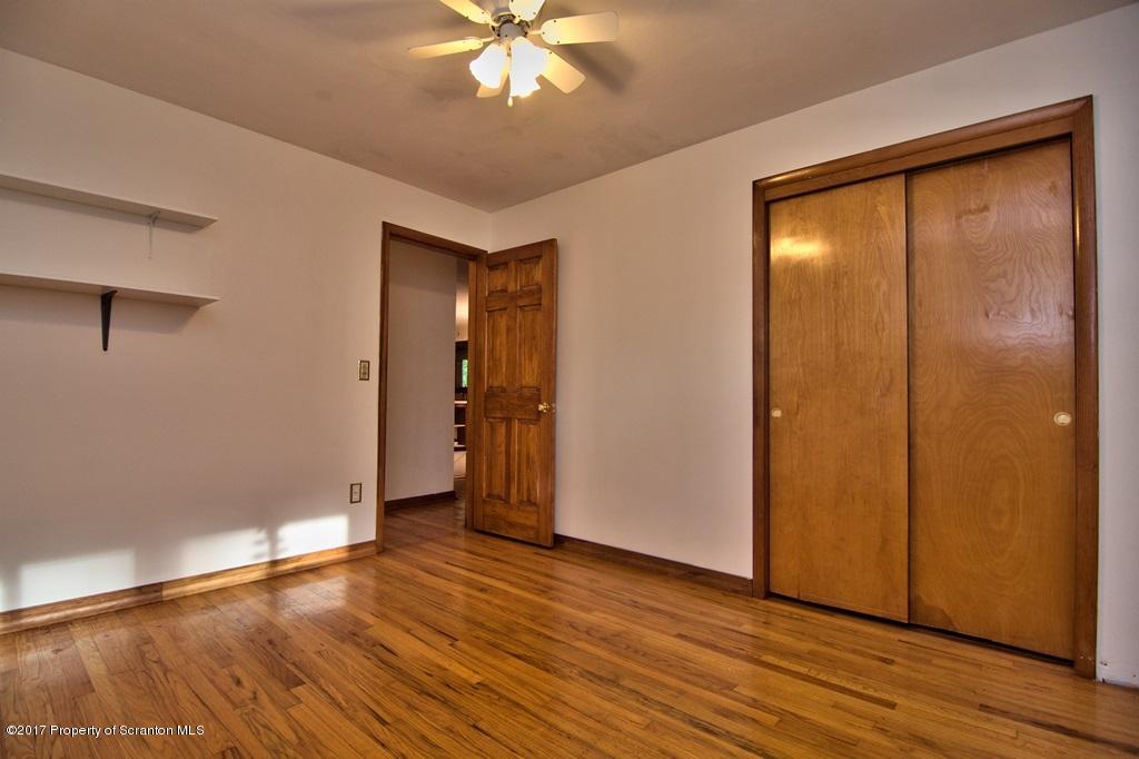 407 Blue Shutters Road Moscow, PA 18444 - Photo 23 of 39 Gallery Image 23