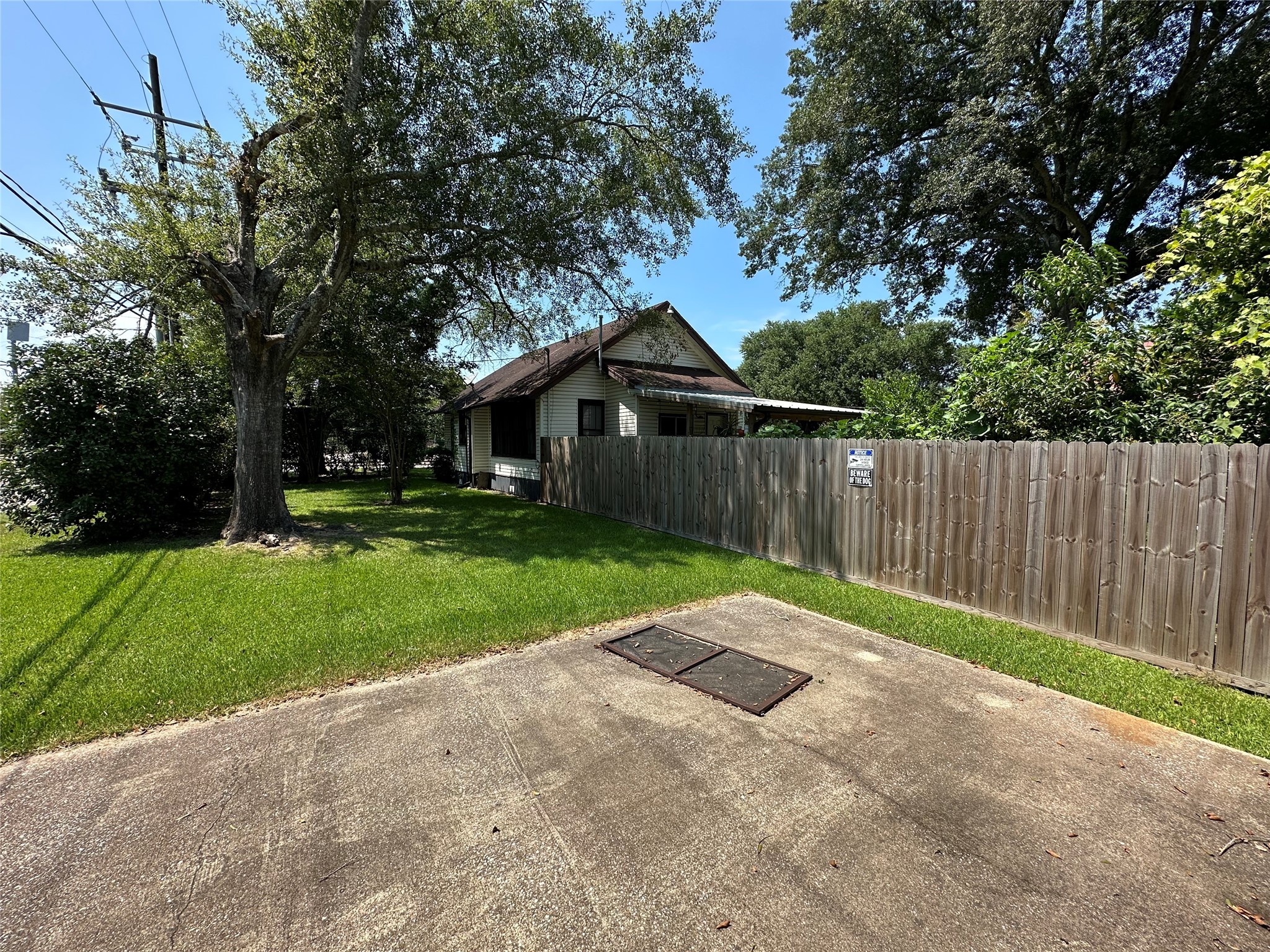 620 North 5th Street Silsbee, TX 77656 - Photo 18 of 32 a view of backyard with green space