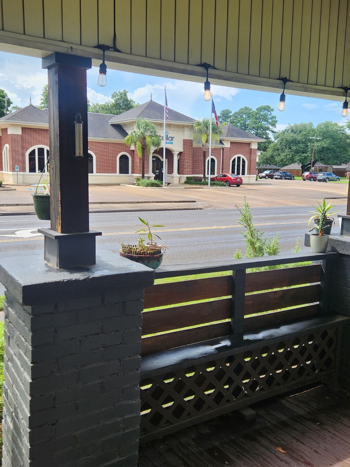 620 North 5th Street Silsbee, TX 77656 - Photo 28 of 32 a outdoor view with sitting space