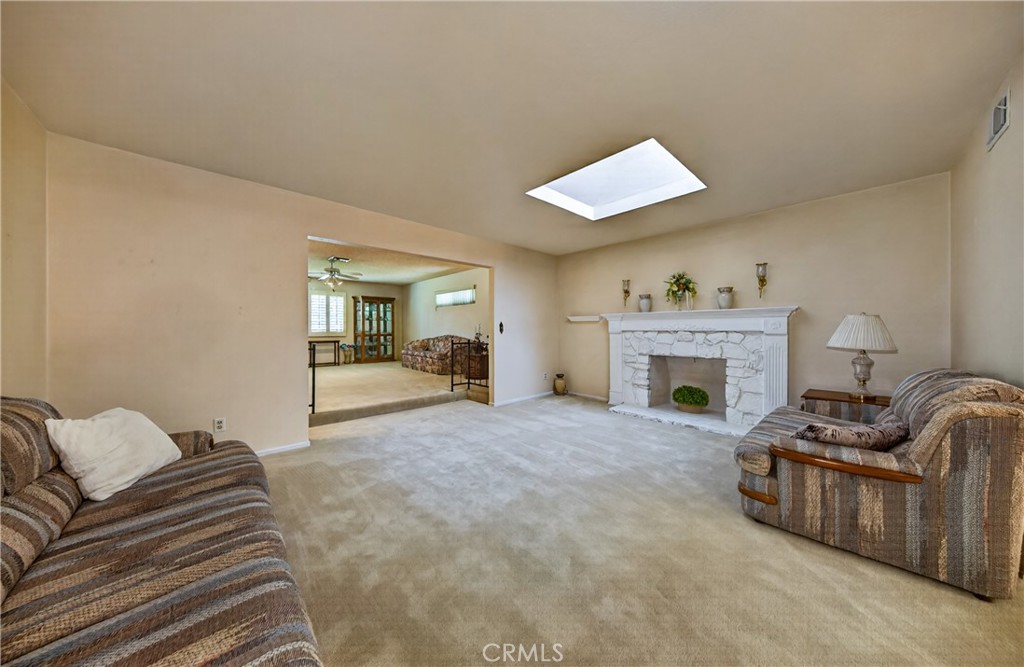 5146 Golden Avenue Riverside, CA 92505 - Photo 11 of 28 Family room