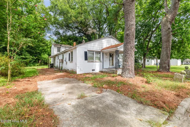 $49,000 | 4424 West Moore Street, Farmville, NC 27828