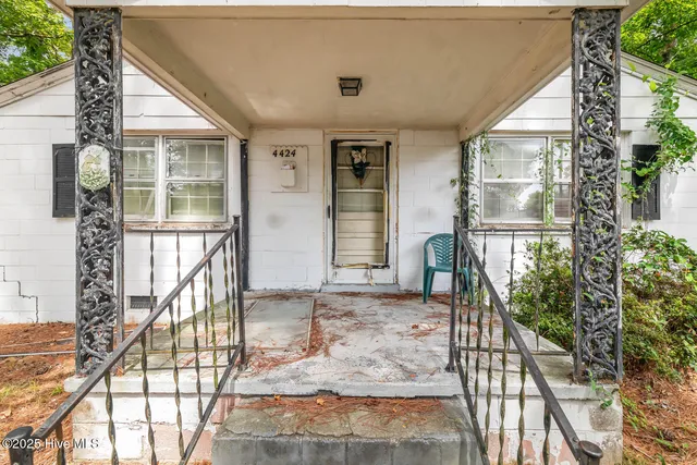 $49,000 | 4424 West Moore Street, Farmville, NC 27828