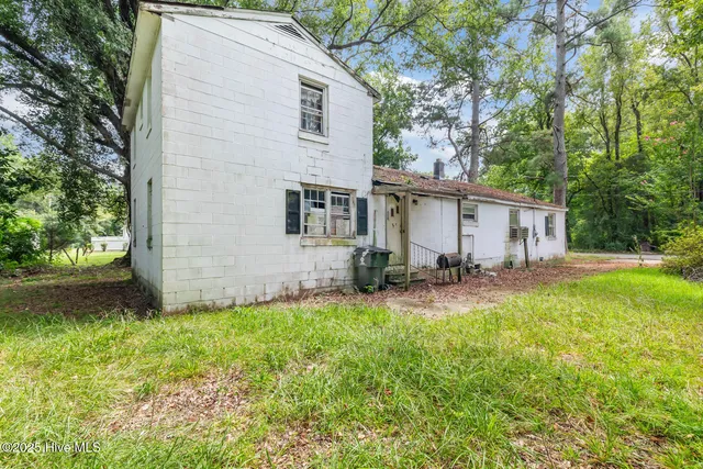 $49,000 | 4424 West Moore Street, Farmville, NC 27828