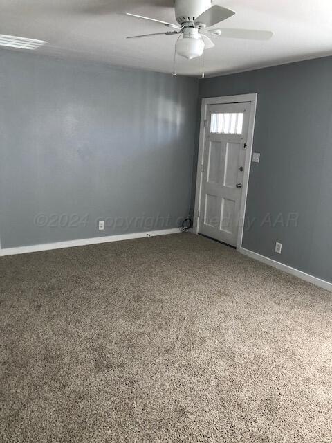 4009 Bowie Street Amarillo, TX 79110 - Photo 3 of 5 LIVING ROOM