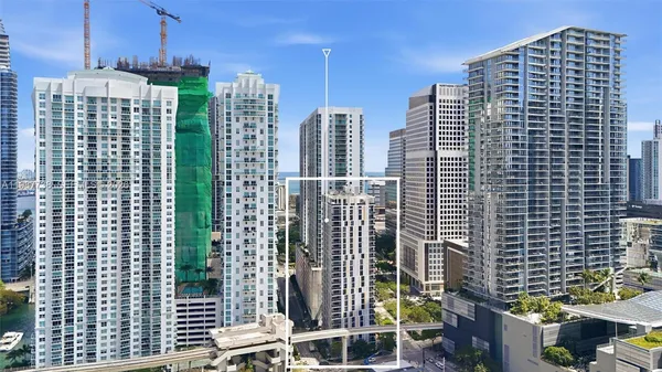 $420,000 | 31 Southeast 6th Street, Unit 2504, Miami, FL 33131