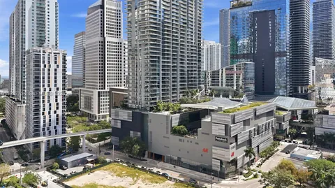 $420,000 | 31 Southeast 6th Street, Unit 2504, Miami, FL 33131