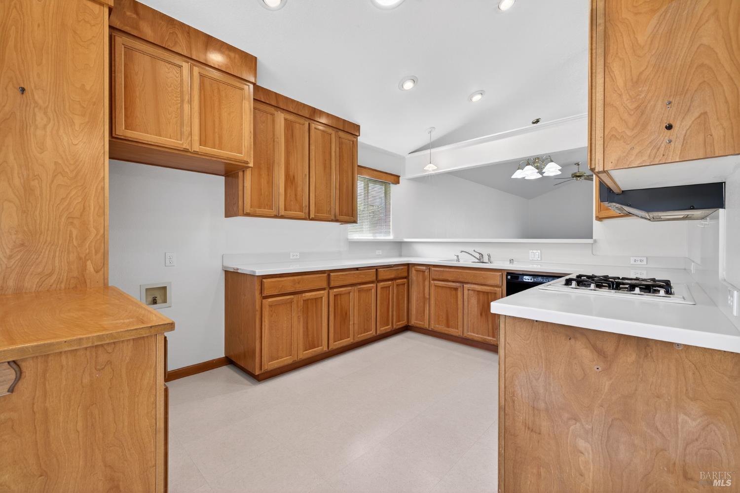 2429 Lemur Street Santa Rosa, CA 95401 - Photo 12 of 53