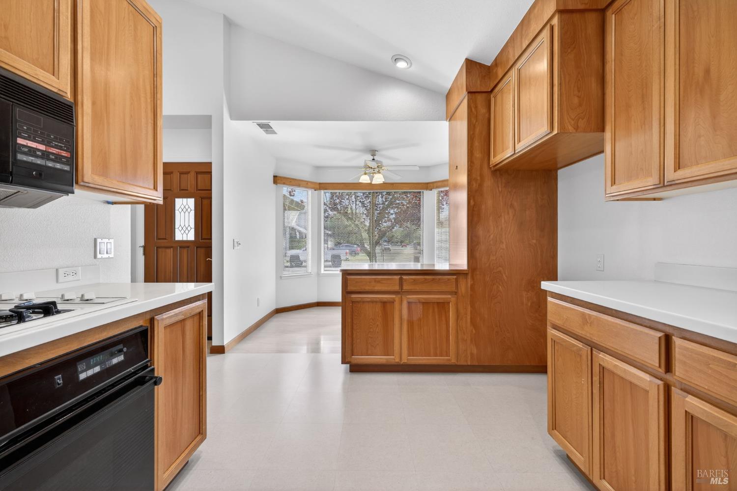 2429 Lemur Street Santa Rosa, CA 95401 - Photo 4 of 53