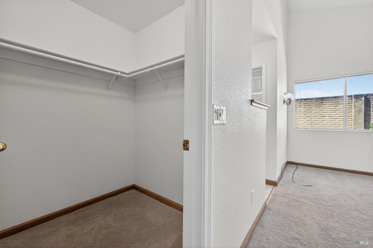 2429 Lemur Street Santa Rosa, CA 95401 - Photo 8 of 53